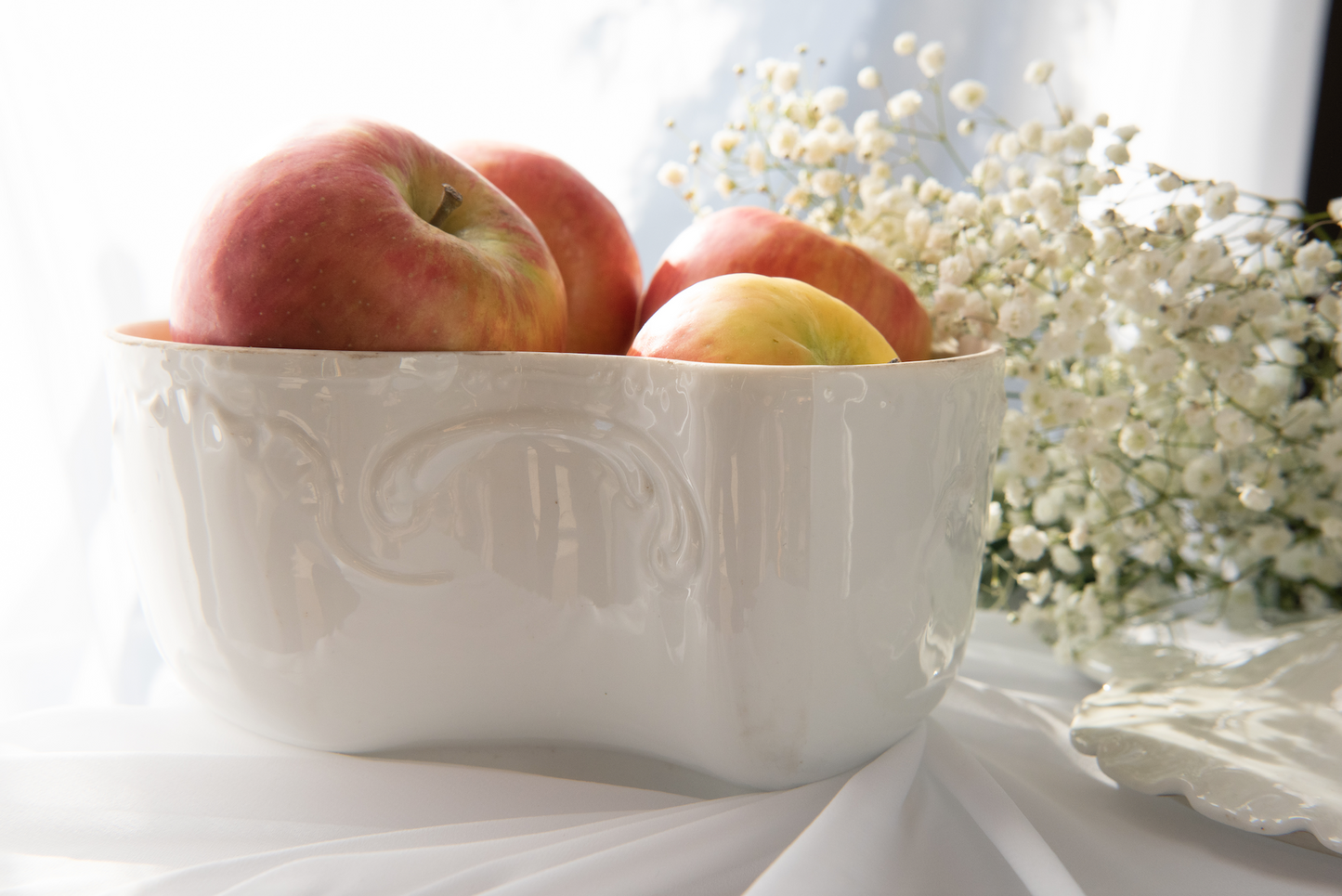 Vintage Serving Bowl with Lid