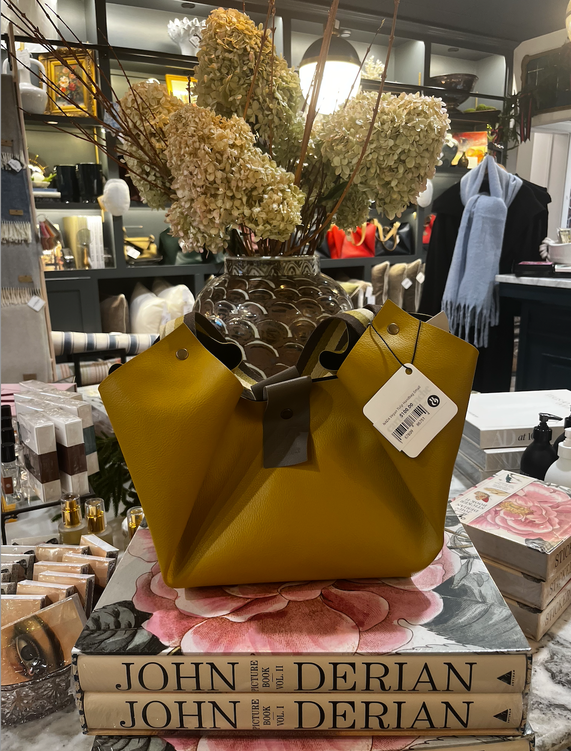 NADA Vegan Tulip Handbag
