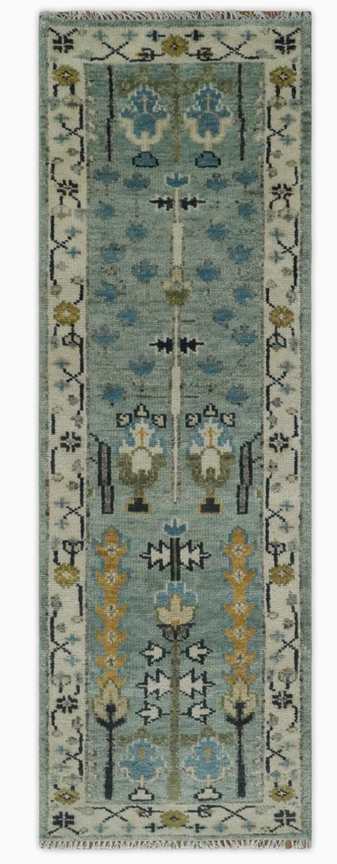 Hand Knotted Heriz Rug